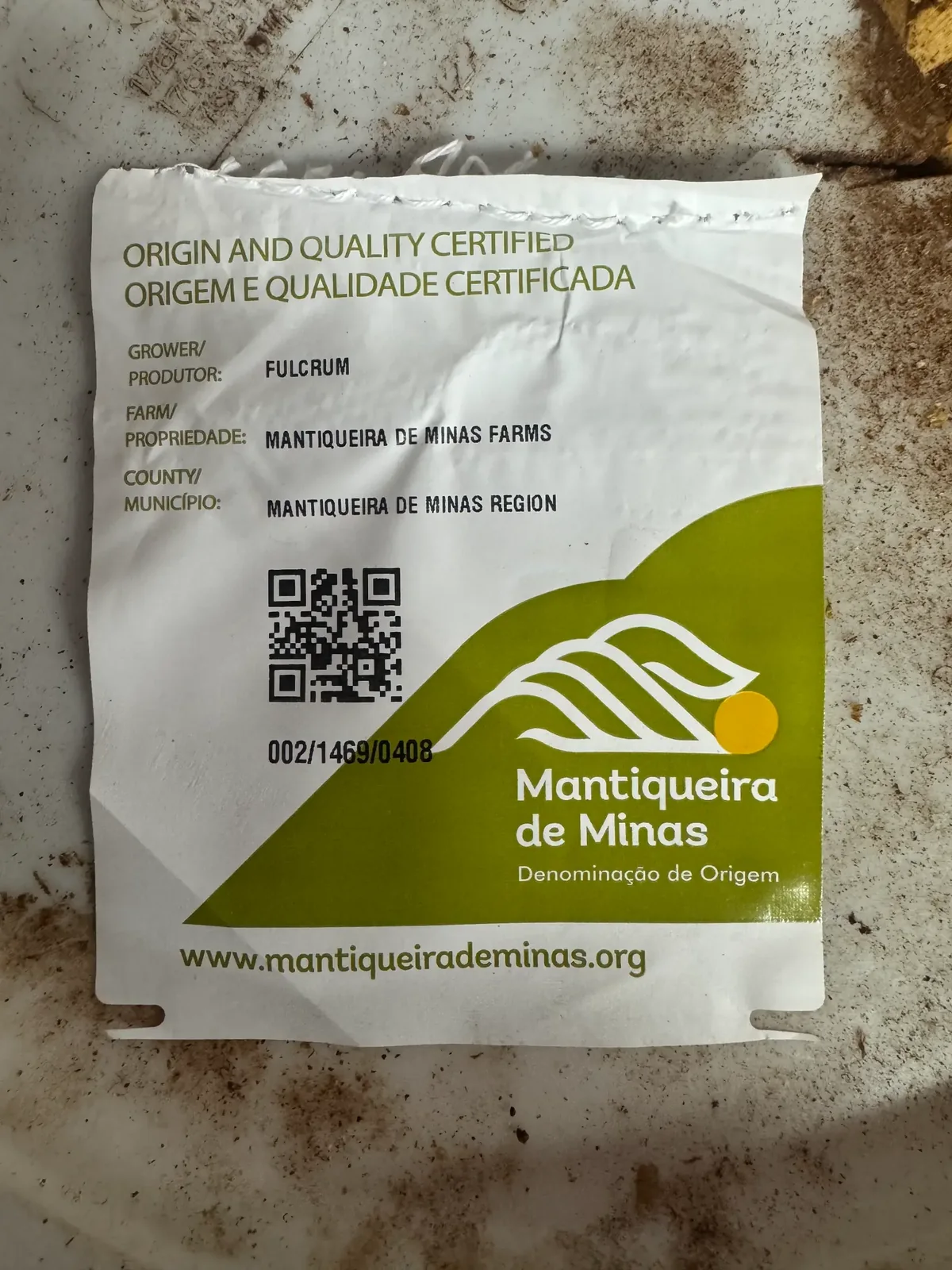 Origin and Quality Certified label for Fulcrum coffee from Mantiqueira de Minas Farms in Brazil